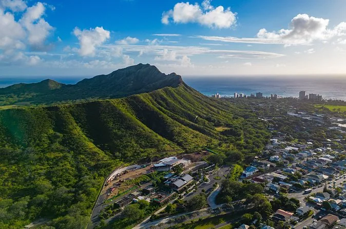 Diamond Head Summit Shuttle with Reservation